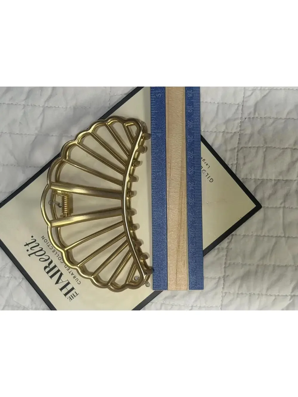 Shell-shaped Soft gold